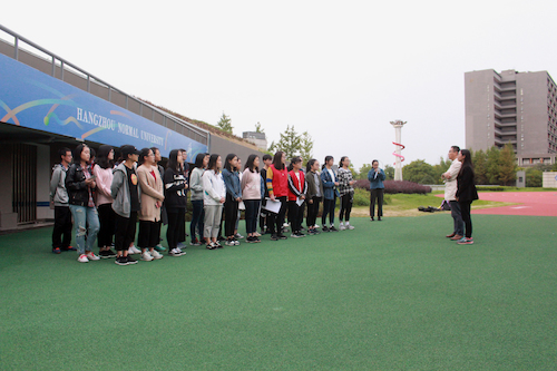 金书记慰问运动员