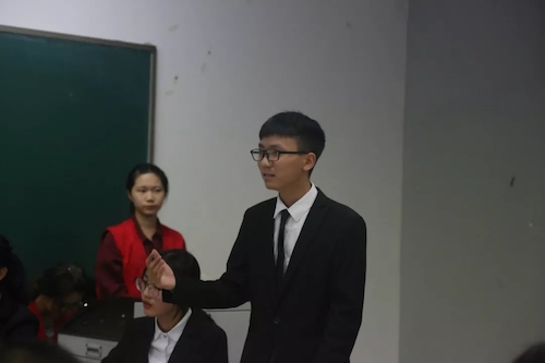 mmexport1539260366362