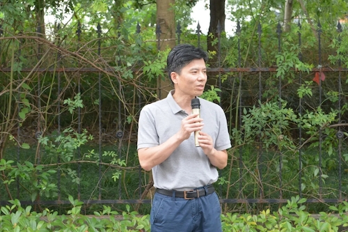 外国语学院领导看望2020级军训学生