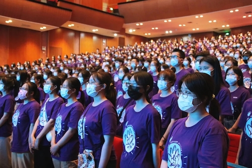 外国语学院举办2021级本科新生开学典礼