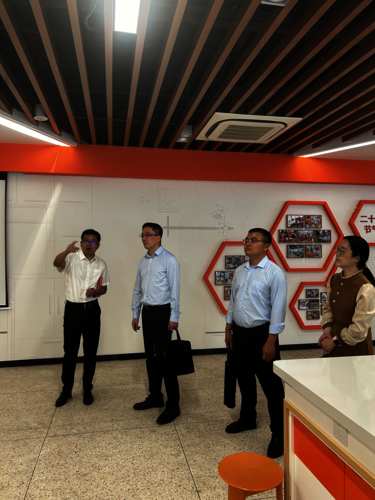 参观校园-1 参观校园-1